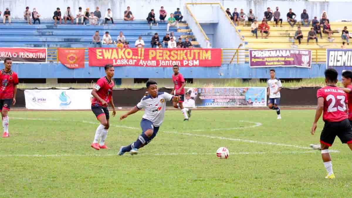 Persikutim Menang 3-1 Atas Persikubar di Stadion Kudungga