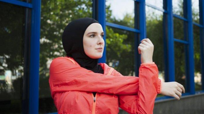 aktif berolahraga simak tips memilih hijab sport yang nyaman digunakan abbc3c5