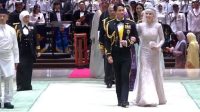 cantik dan glamour gaya anisha rosnah di acara royal banquet ceremony 451fb46